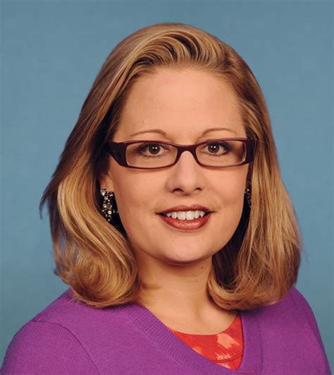 sinema sexy|Kyrsten Sinema — Wikipédia